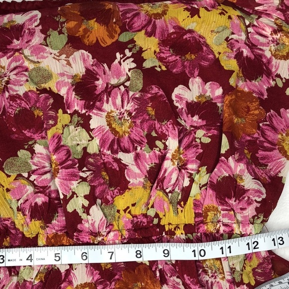 WAYF Square Neck Floral Cropped Top Sheer Sleeves Medium - Picture 14 of 15